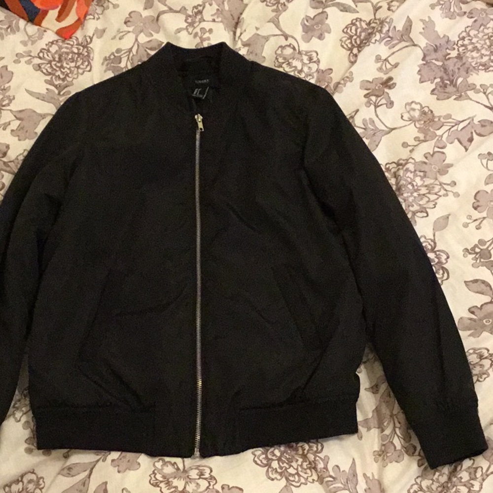 Forever21 Black puffer jacket